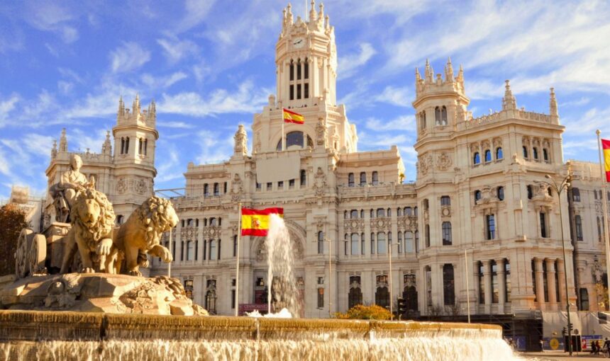 Quer viajar para Espanha em 2025? Fique atento às novas regras