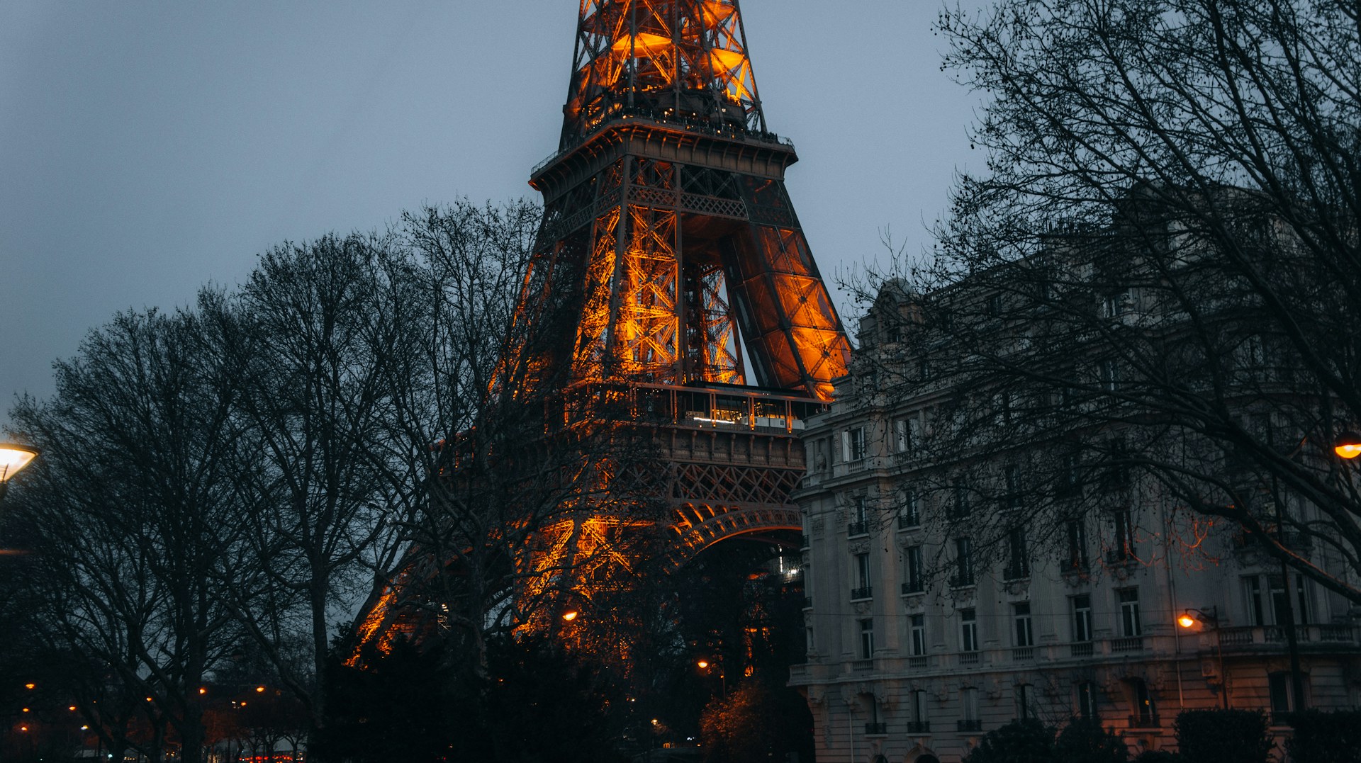 Natal em Paris a dois: luzes, vitrines e mercados natalinos